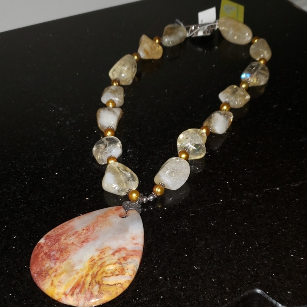 Jewelry - Picture 3 of 3